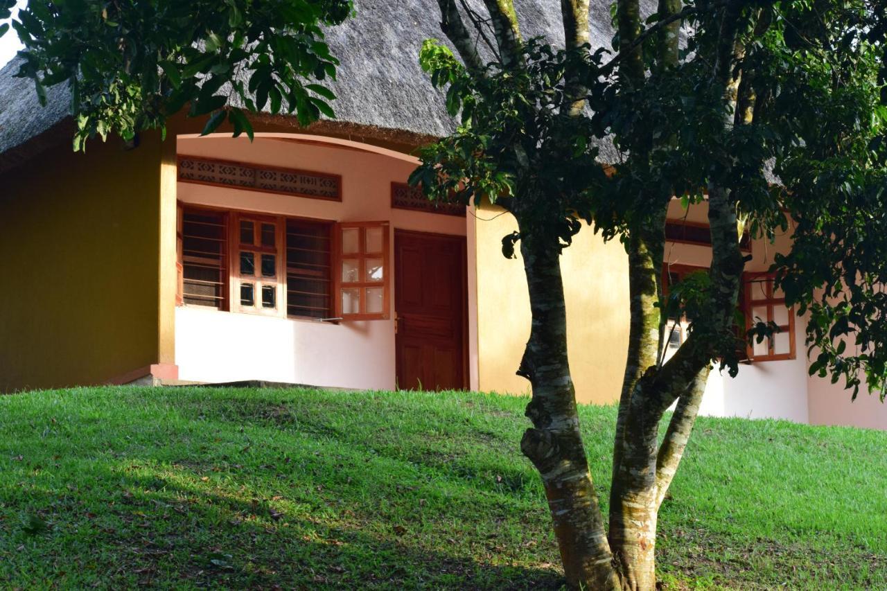Kibale Guest Cottages Fort Portal Luaran gambar
