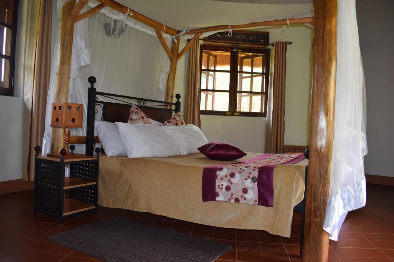 Kibale Guest Cottages Fort Portal Luaran gambar