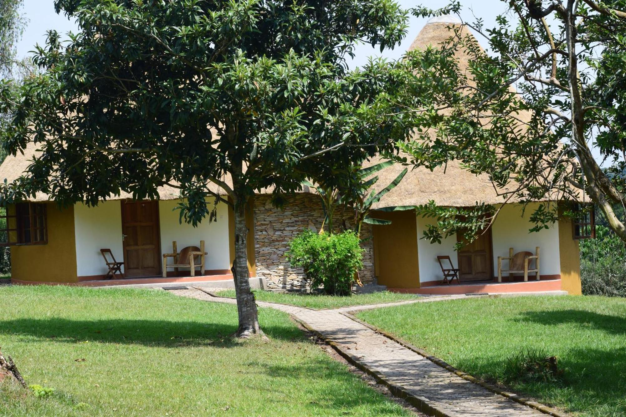 Kibale Guest Cottages Fort Portal Luaran gambar