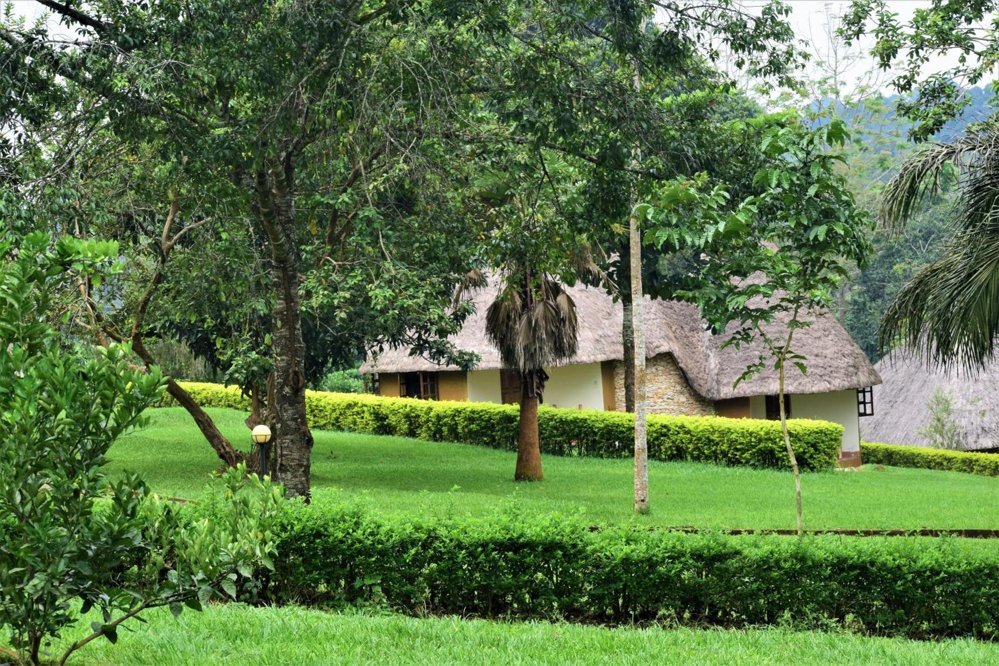 Kibale Guest Cottages Fort Portal Luaran gambar